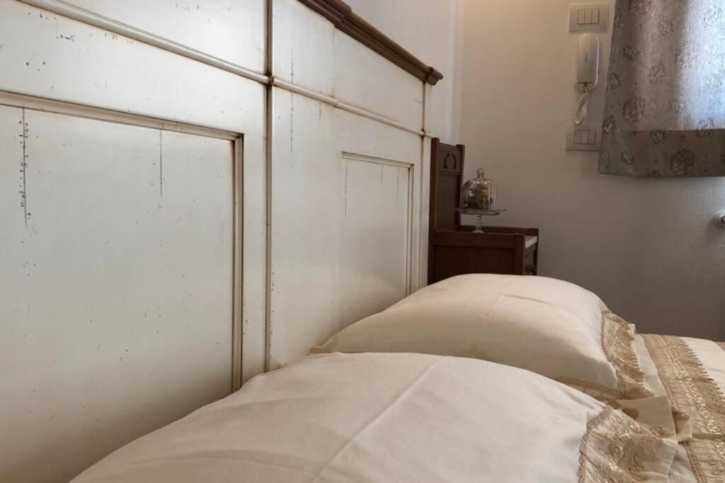 La Poulerie - Suite Dépendance Gera Lario Exterior foto