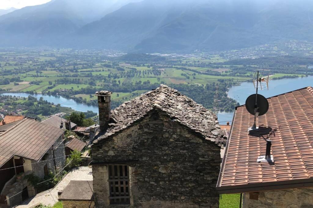 La Poulerie - Suite Dépendance Gera Lario Exterior foto